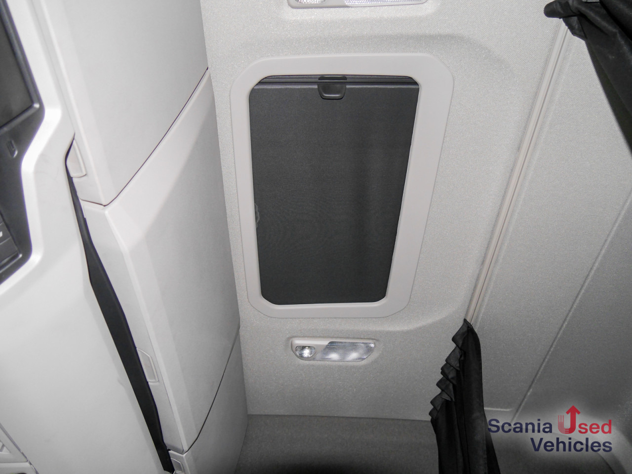 SCANIA R 410 B6x2*4NB - Pritsche / Plane / LBW - - משאית וילונות צד: תמונה 4 SCANIA R 410 B6x2*4NB - Pritsche / Plane / LBW - - משאית וילונות צד: תמונה 4