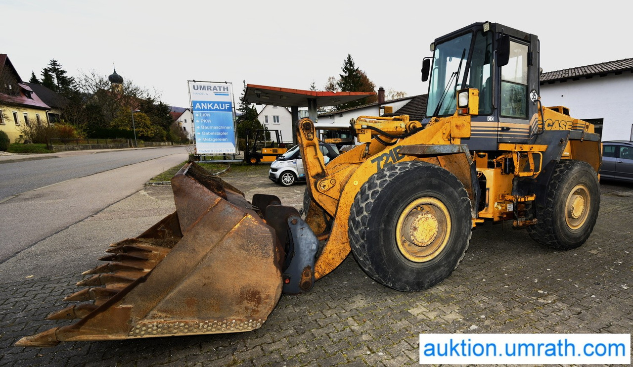 CASE 721 B - מעמיס גלגלים: תמונה 1 CASE 721 B - מעמיס גלגלים: תמונה 1