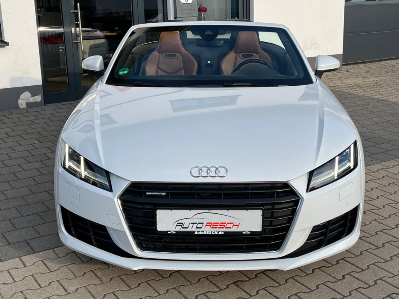 Audi TT Roadster 2.0 TFSI quattro - מכונית: תמונה 3 Audi TT Roadster 2.0 TFSI quattro - מכונית: תמונה 3