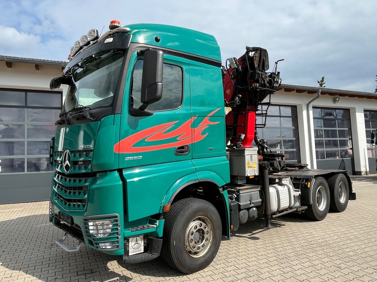 Mercedes-Benz Arocs 2663 6x4 mit Epsilon S260Z Langholzkran - יחידת טרקטור: תמונה 5 Mercedes-Benz Arocs 2663 6x4 mit Epsilon S260Z Langholzkran - יחידת טרקטור: תמונה 5