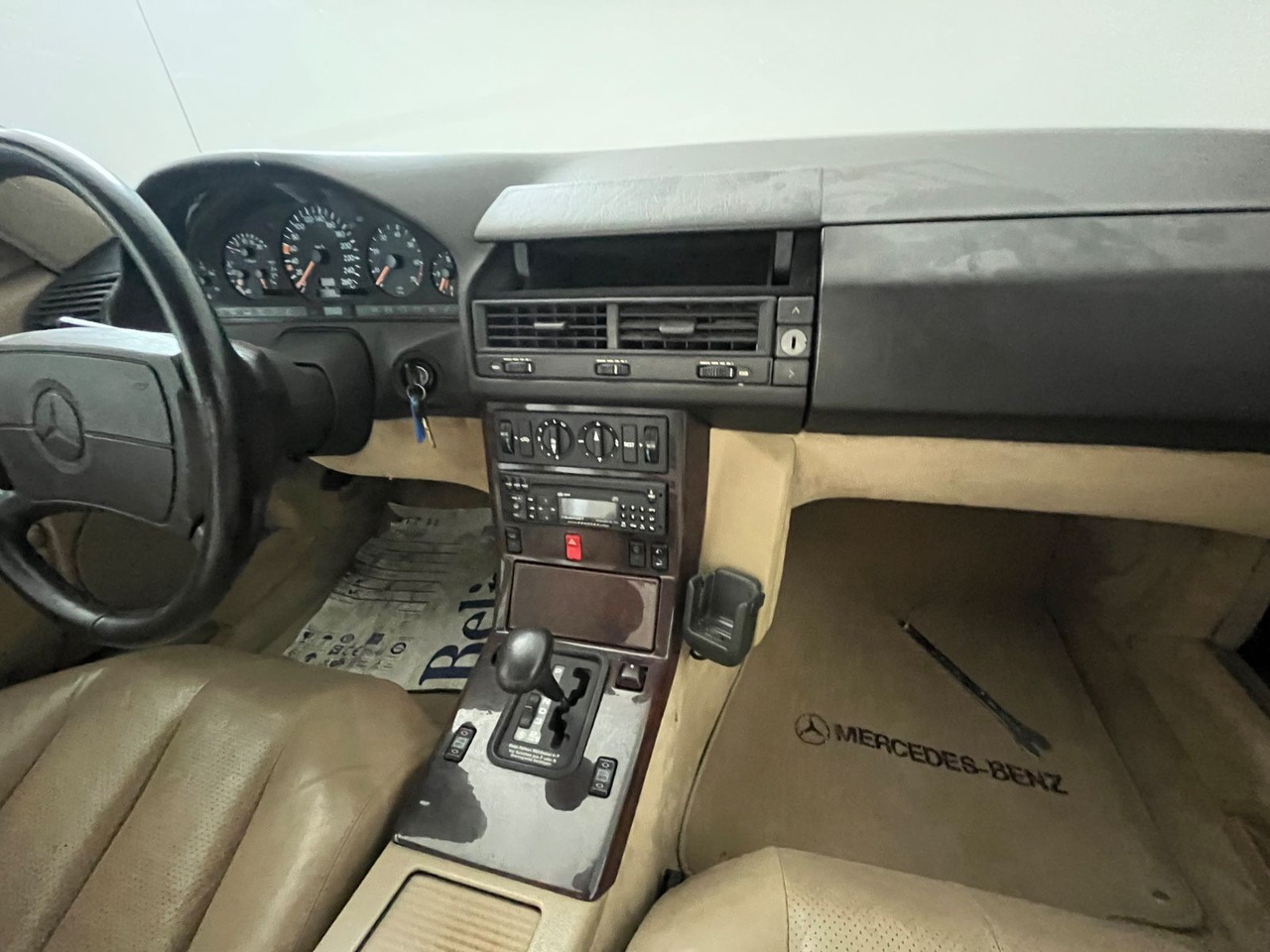 Mercedes-Benz SL 500 Deutsches Farhzeug aus 1. Hand ca. 60Tkm - מכונית: תמונה 5 Mercedes-Benz SL 500 Deutsches Farhzeug aus 1. Hand ca. 60Tkm - מכונית: תמונה 5