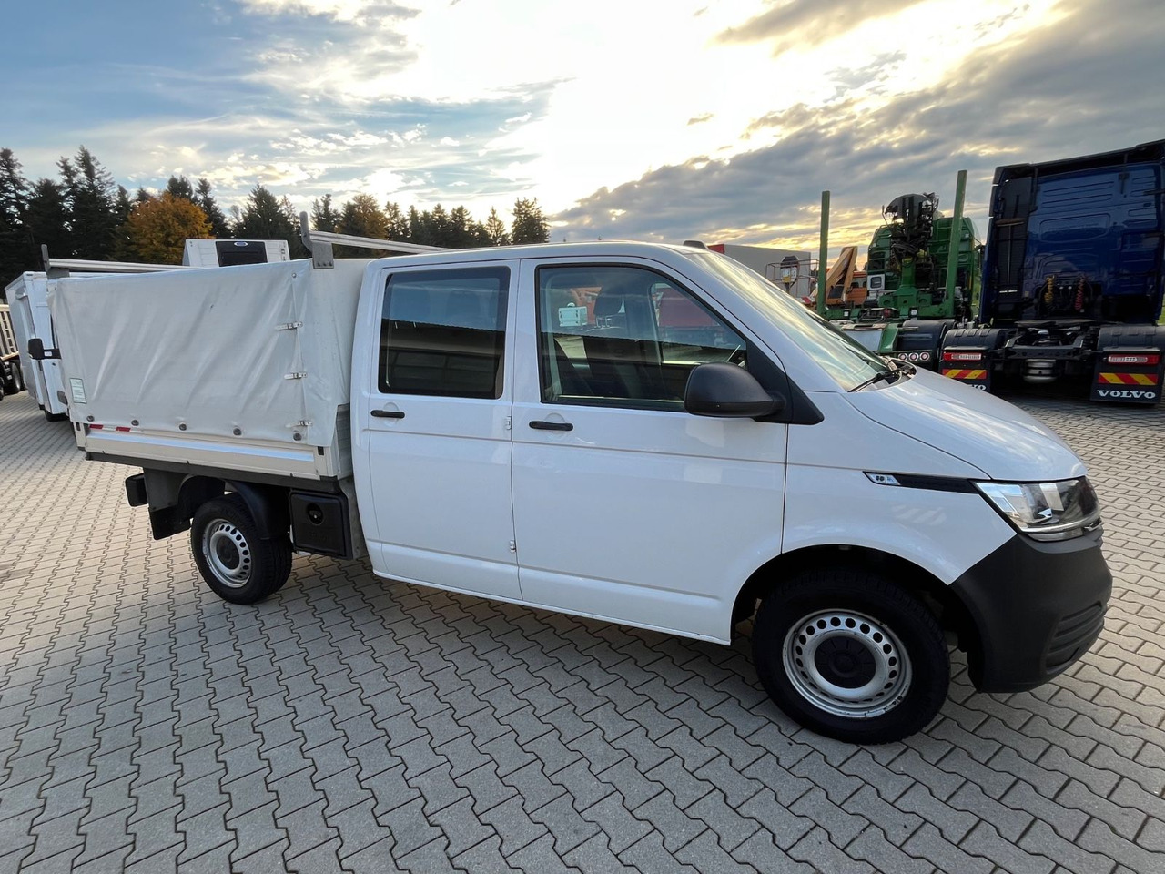 Volkswagen T6.1 DOKA Pritsche 4x4 Sperre Standheizung - כלי רכב מסחרי עם וילונות צד, כלי רכב מסחרי קומבי: תמונה 4 Volkswagen T6.1 DOKA Pritsche 4x4 Sperre Standheizung - כלי רכב מסחרי עם וילונות צד, כלי רכב מסחרי קומבי: תמונה 4