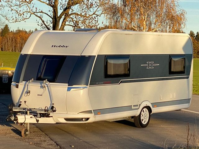 Hobby 495 UL, Einzellbetten, Mover, Vorzelt, - קרוואן נגרר: תמונה 1 Hobby 495 UL, Einzellbetten, Mover, Vorzelt, - קרוואן נגרר: תמונה 1