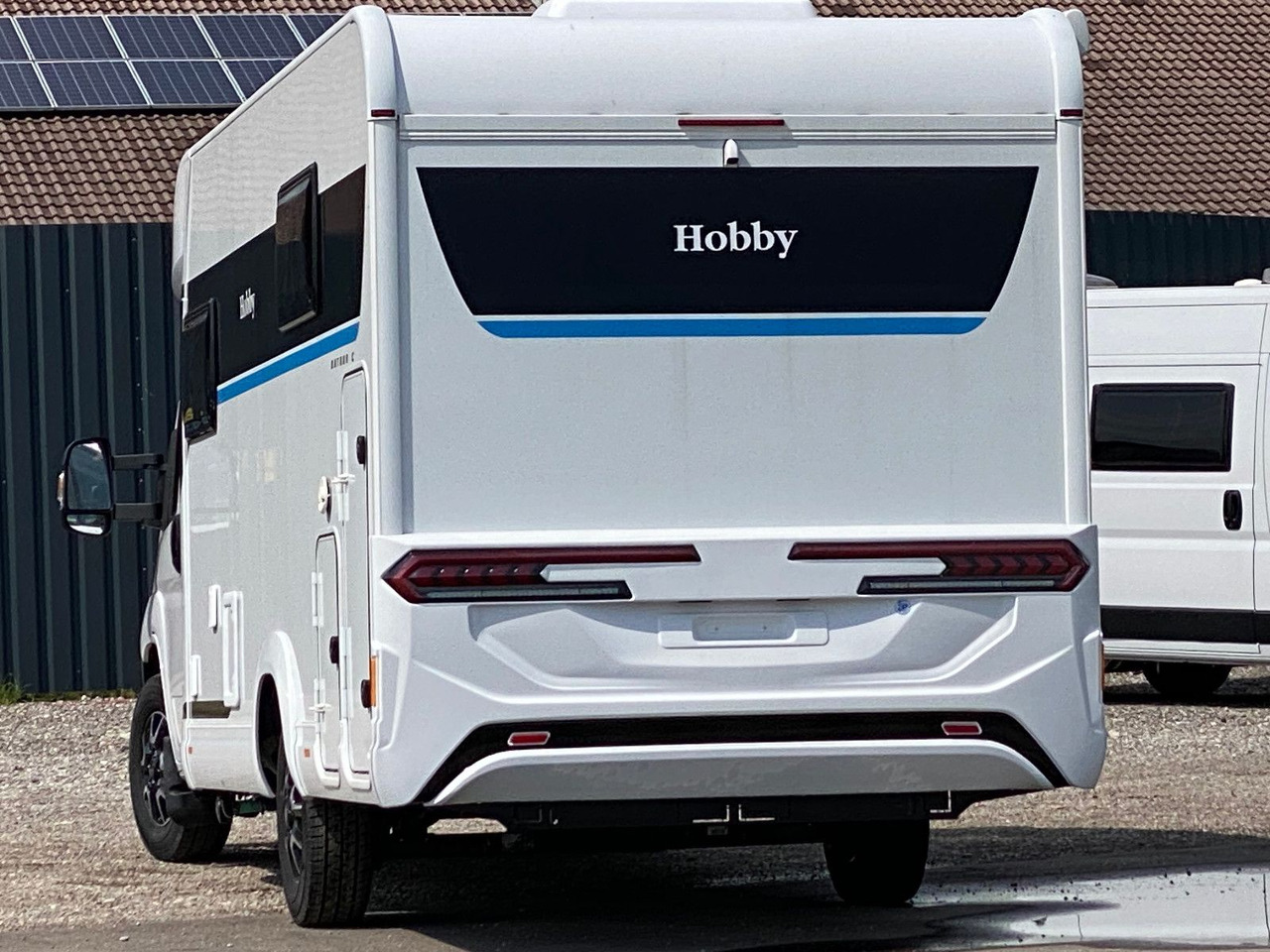 Hobby OnTour C 700 GQ MJ25/MARKISE/RFK/SAFETY-PAKET - רכב ממונע חצי-משולב: תמונה 4 Hobby OnTour C 700 GQ MJ25/MARKISE/RFK/SAFETY-PAKET - רכב ממונע חצי-משולב: תמונה 4