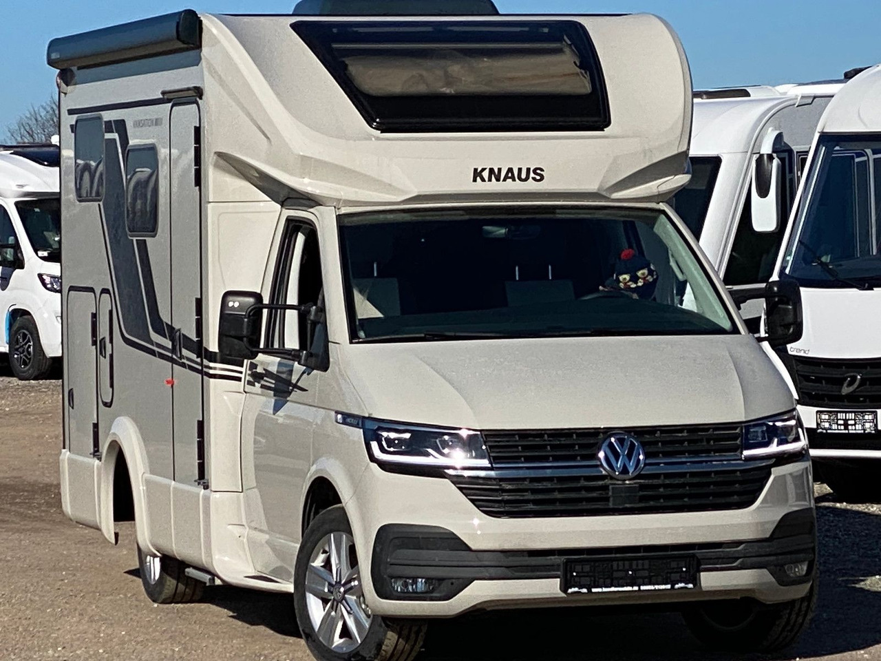 Knaus TOURER CUVISION 500 MQ,4 Personen,slide Bett Knaus TOURER CUVISION 500 MQ,4 Personen - רכב ממונע חצי-משולב: תמונה 2 Knaus TOURER CUVISION 500 MQ,4 Personen,slide Bett Knaus TOURER CUVISION 500 MQ,4 Personen - רכב ממונע חצי-משולב: תמונה 2