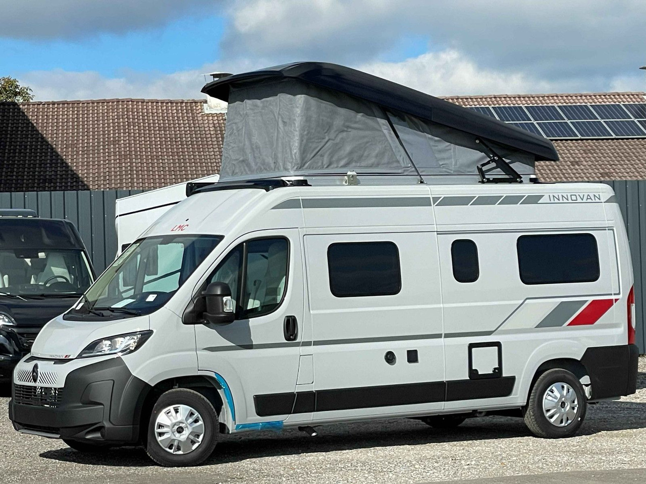 LMC INNOVAN 600 ,ASD, Aufstelldach,26 Modell,Navi - מוטורהום: תמונה 5 LMC INNOVAN 600 ,ASD, Aufstelldach,26 Modell,Navi - מוטורהום: תמונה 5