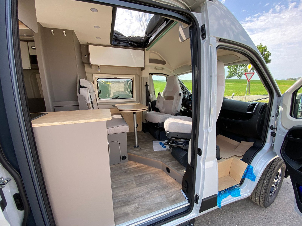 מוטורהום LMC INNOVAN 600 ,Aufstelldach,Automatik,25 Modell: תמונה 17