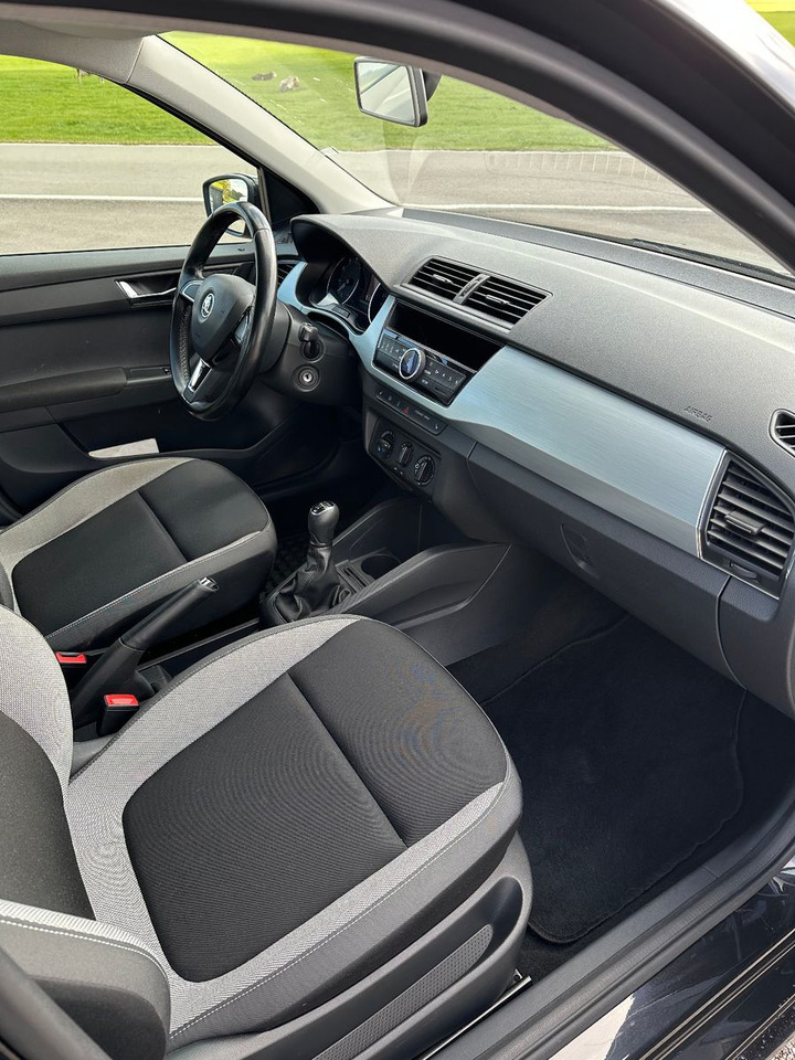 Skoda Fabia Combi Ambition - מכונית: תמונה 5 Skoda Fabia Combi Ambition - מכונית: תמונה 5