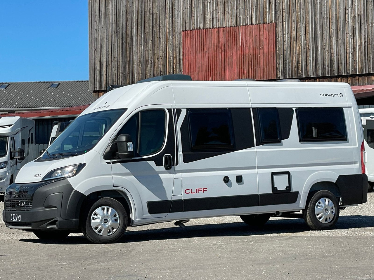 Sunlight Camper Van Cliff 600 Entry, mit AHK und Navi+RfK - מוטורהום: תמונה 1 Sunlight Camper Van Cliff 600 Entry, mit AHK und Navi+RfK - מוטורהום: תמונה 1