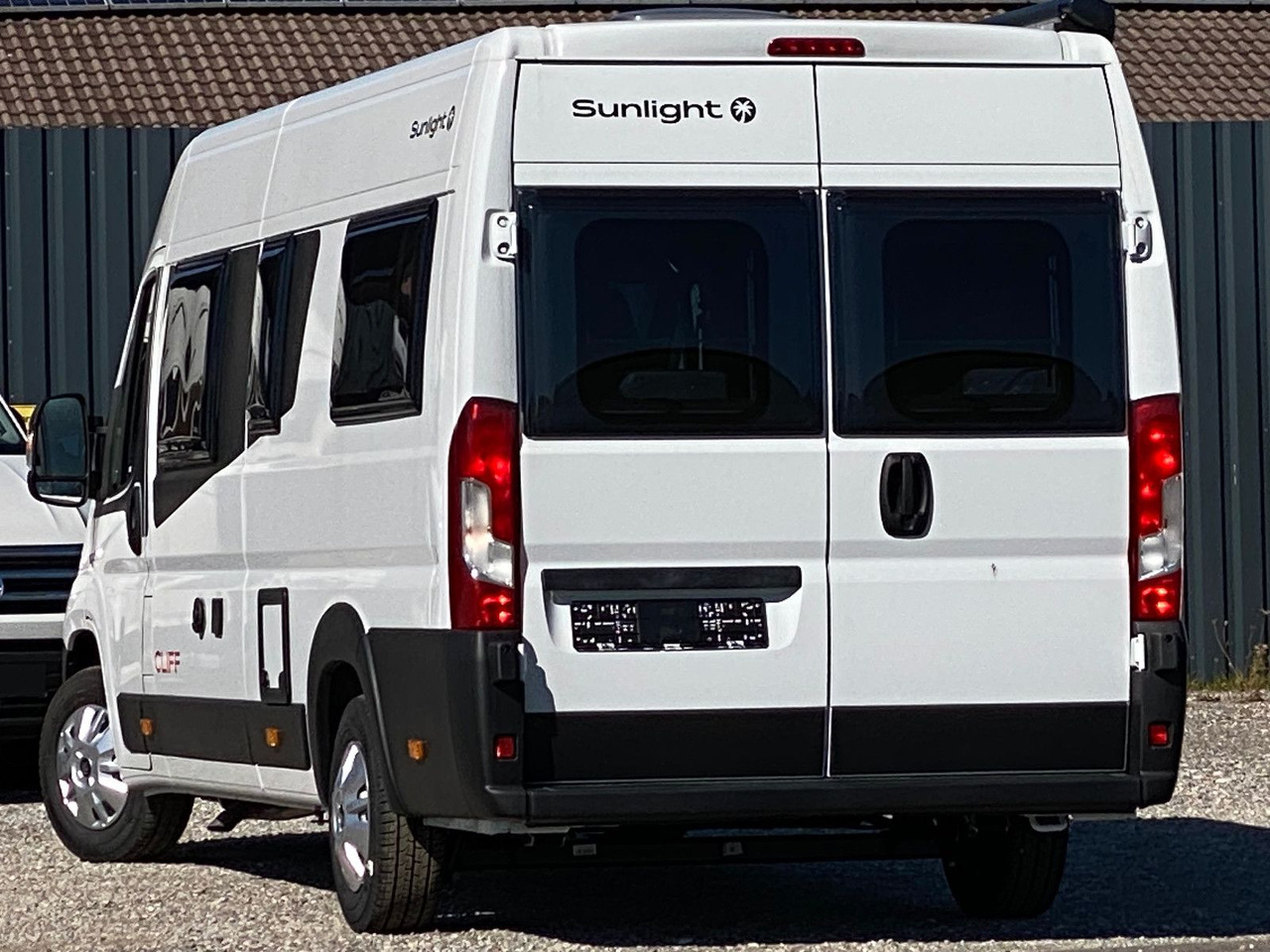 Sunlight Cliff 640 mit Längsbetten,Modell 25 - מוטורהום: תמונה 5 Sunlight Cliff 640 mit Längsbetten,Modell 25 - מוטורהום: תמונה 5