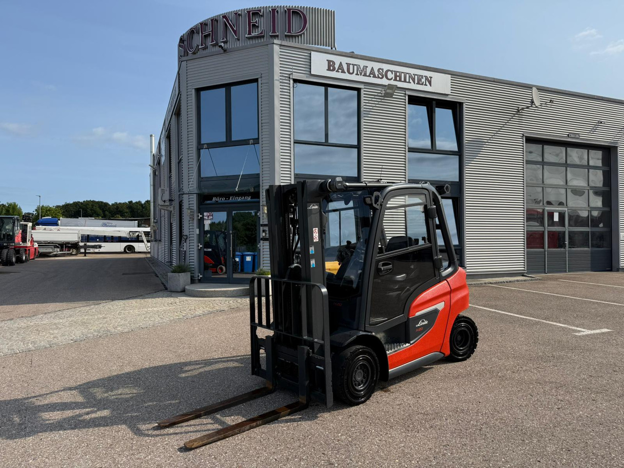LINDE H20D-01/600 Diesel Triplexmast - מלגזת סולר: תמונה 1 LINDE H20D-01/600 Diesel Triplexmast - מלגזת סולר: תמונה 1