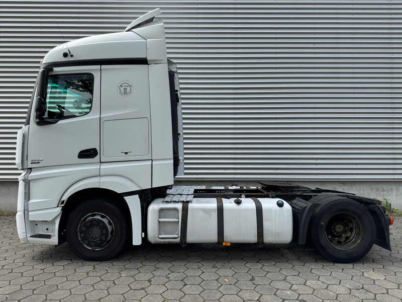 Mercedes-Benz Actros 1845 / Euro 5 / 2 Tanks / 2 In Stock - יחידת טרקטור: תמונה 5 Mercedes-Benz Actros 1845 / Euro 5 / 2 Tanks / 2 In Stock - יחידת טרקטור: תמונה 5