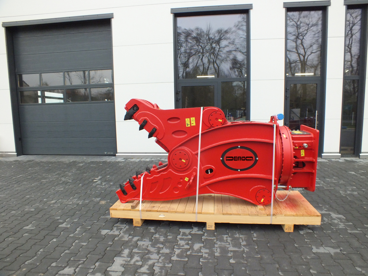 DEMOQ DH11 Hydraulic Rotating Pulveriser Crusher 1100 KG - מזמרת הריסה עבור מחפר: תמונה 3 DEMOQ DH11 Hydraulic Rotating Pulveriser Crusher 1100 KG - מזמרת הריסה עבור מחפר: תמונה 3