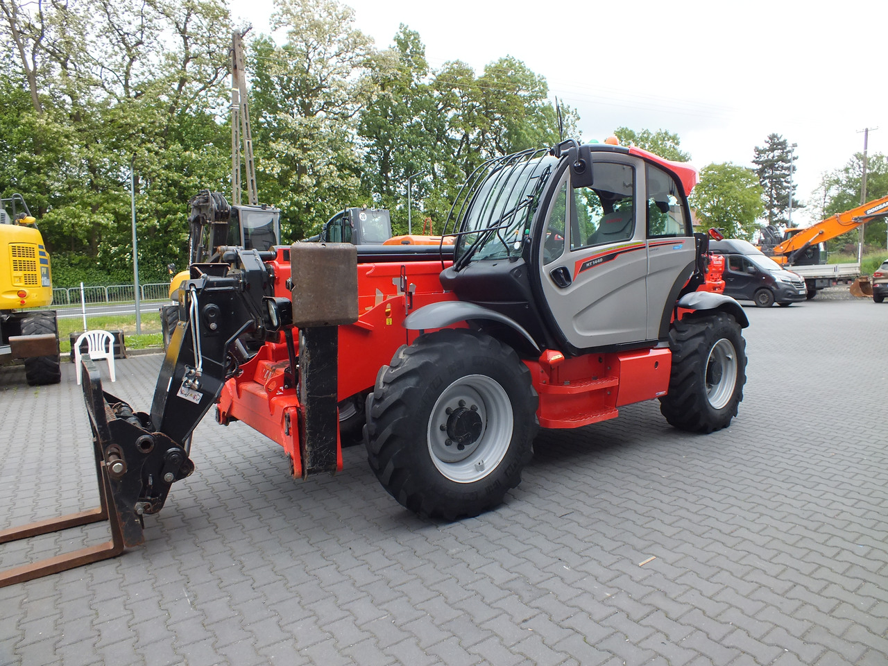 MANITOU MT 1440 - מעמיס גלגלים טלסקופי עבור מחפר: תמונה 3 MANITOU MT 1440 - מעמיס גלגלים טלסקופי עבור מחפר: תמונה 3