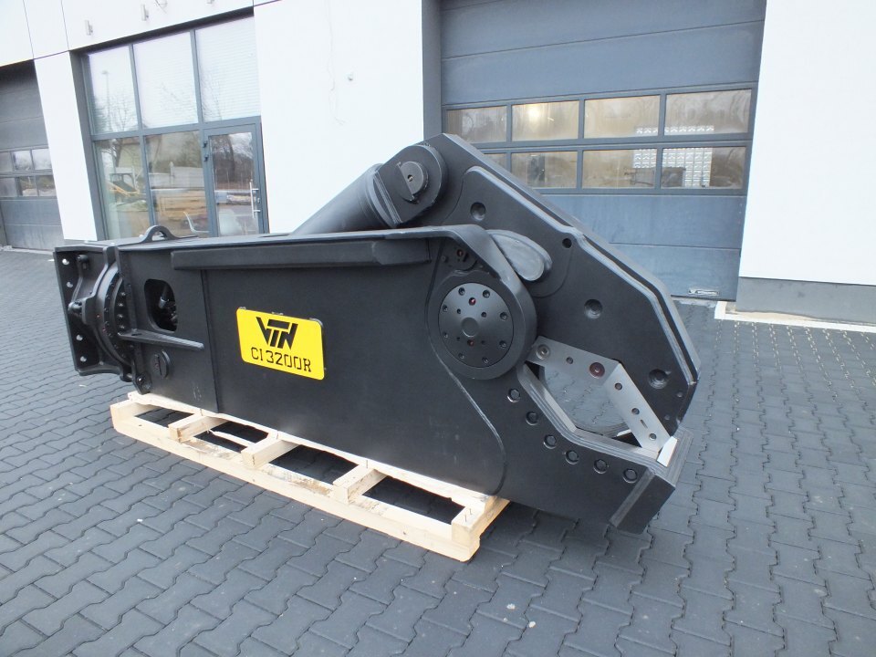 VTN CI 3200 R Hydraulic scrap metal shear 3260 kg - מזמרת הריסה עבור מחפר: תמונה 2 VTN CI 3200 R Hydraulic scrap metal shear 3260 kg - מזמרת הריסה עבור מחפר: תמונה 2
