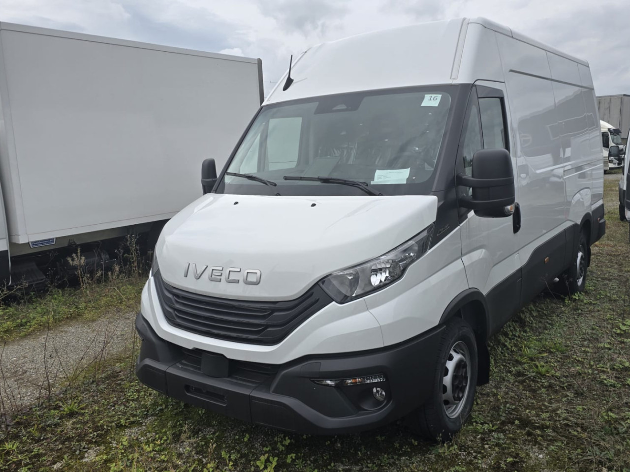IVECO DAILY 35S14HA8 V -Tageseinlösung- - כלי רכב מסחרי עם לוח: תמונה 3 IVECO DAILY 35S14HA8 V -Tageseinlösung- - כלי רכב מסחרי עם לוח: תמונה 3