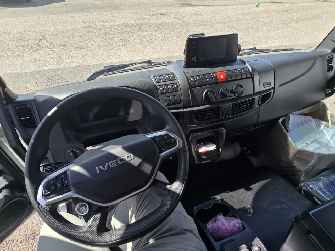 IVECO Eurocargo ML160E28/FP Koffer mit Ladebordwand - משאית תיבה: תמונה 5 IVECO Eurocargo ML160E28/FP Koffer mit Ladebordwand - משאית תיבה: תמונה 5