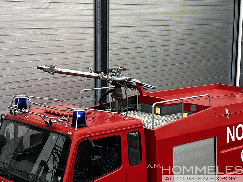 Mercedes-Benz 1831 AK 4x4 - משאית אש: תמונה 4 Mercedes-Benz 1831 AK 4x4 - משאית אש: תמונה 4