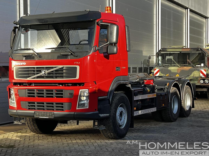 Volvo FM 330 6X4, Multilift - משאית הרמת וו: תמונה 3 Volvo FM 330 6X4, Multilift - משאית הרמת וו: תמונה 3