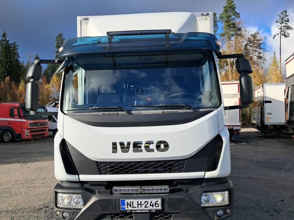 Iveco Eurocargo 100 E21 - משאית תיבה: תמונה 3 Iveco Eurocargo 100 E21 - משאית תיבה: תמונה 3