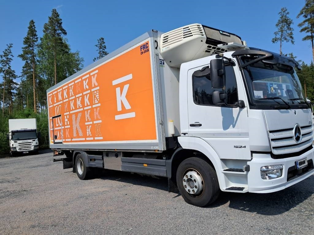 Mercedes-Benz Atego 1524 - משאית קירור: תמונה 2 Mercedes-Benz Atego 1524 - משאית קירור: תמונה 2