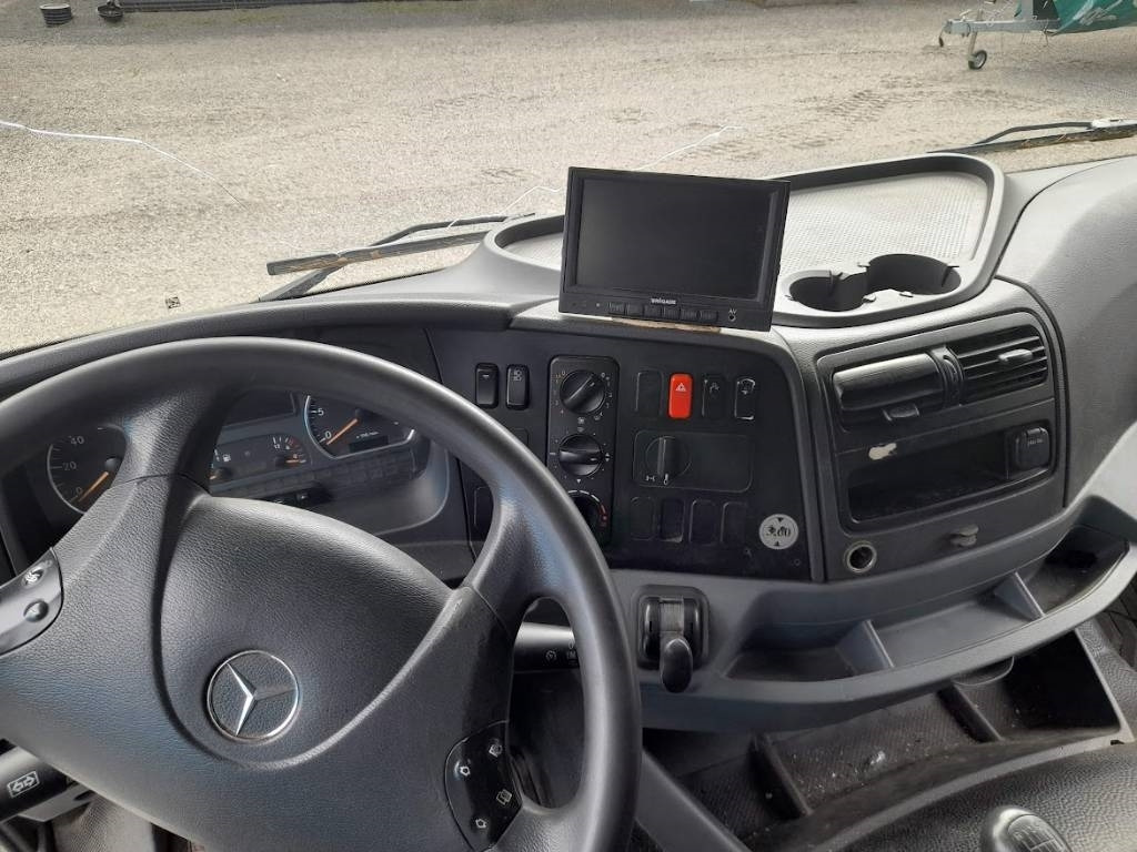 Mercedes-Benz Axor 1829 - משאית קירור: תמונה 5 Mercedes-Benz Axor 1829 - משאית קירור: תמונה 5