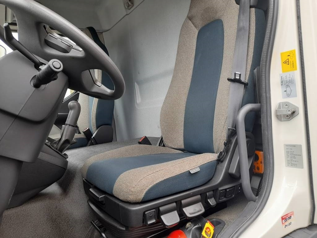 Volvo FL 210 - משאית קירור: תמונה 5 Volvo FL 210 - משאית קירור: תמונה 5