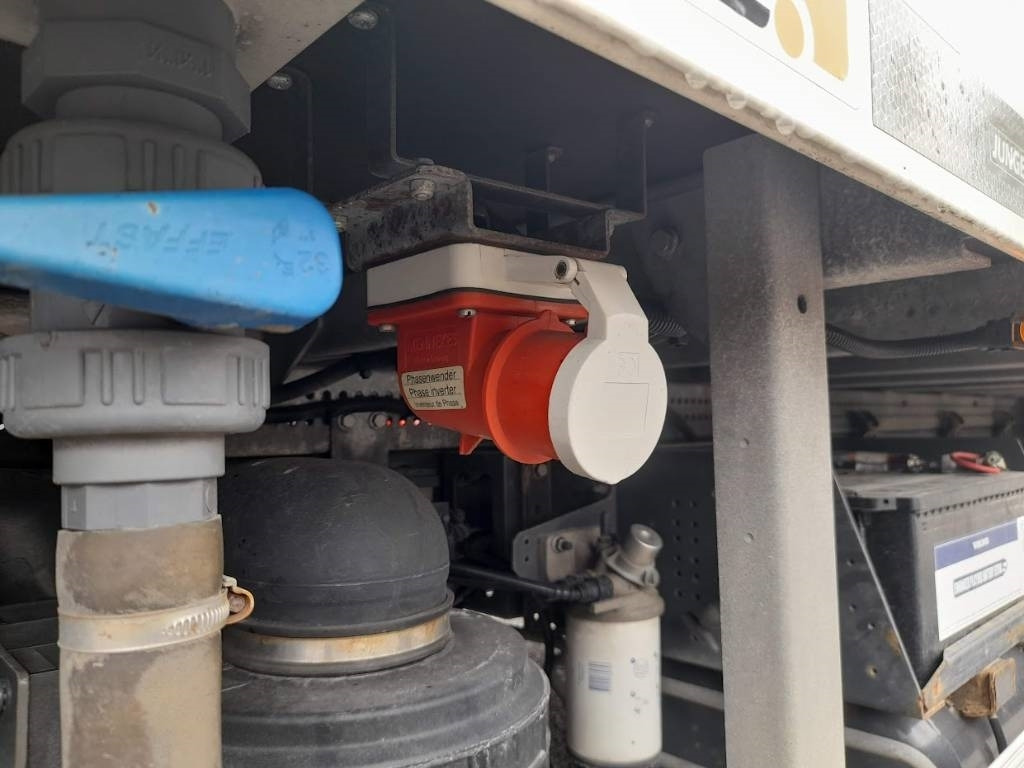 Volvo FL 210 - משאית קירור: תמונה 3 Volvo FL 210 - משאית קירור: תמונה 3