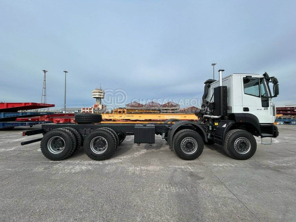 BARCELONA ASTRA CHASSIS 8×4 (HD9 84.42) MY24 - משאית עם שלדת תא: תמונה 3 BARCELONA ASTRA CHASSIS 8×4 (HD9 84.42) MY24 - משאית עם שלדת תא: תמונה 3