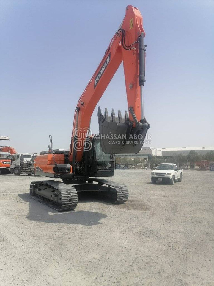 DOOSAN DX225 LCA – CHAIN EXCAVATOR OPERATING WEIGHT 22 TON APPROX. WITH BUCKET 1.08 Cu.M BUCKET ( HEAVY DUTY) MY2022 - מחפר סורק: תמונה 3 DOOSAN DX225 LCA – CHAIN EXCAVATOR OPERATING WEIGHT 22 TON APPROX. WITH BUCKET 1.08 Cu.M BUCKET ( HEAVY DUTY) MY2022 - מחפר סורק: תמונה 3