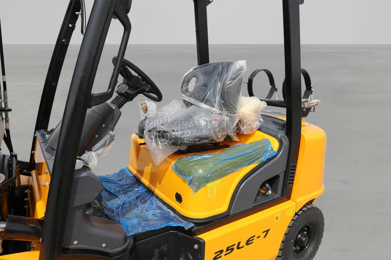 Hyundai Forklift 30LE-7 3 TONS LPG 3 STAGE - מלגזת LPG: תמונה 3 Hyundai Forklift 30LE-7 3 TONS LPG 3 STAGE - מלגזת LPG: תמונה 3