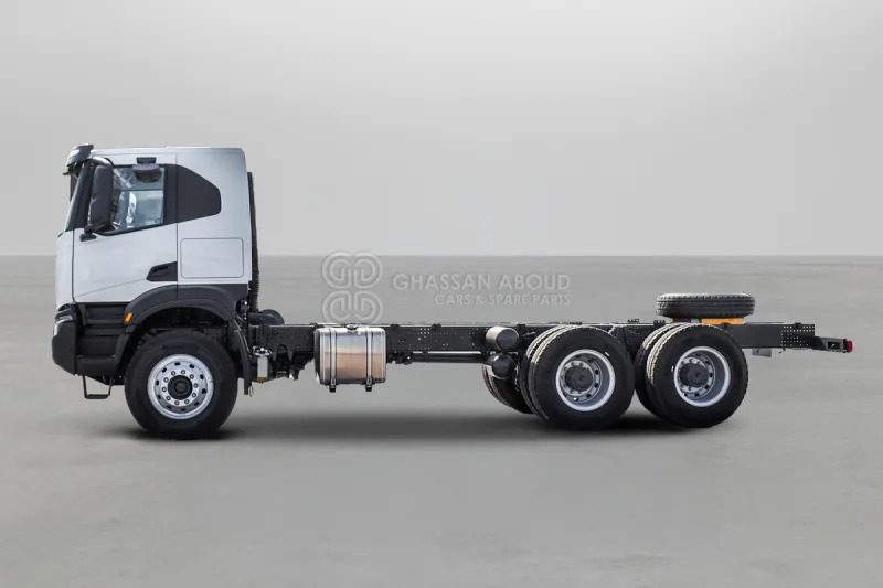 IVECO T-WAY AT380T47H 6X4 R24 TYRES CHASSIS - Barcelona Stock - משאית עם שלדת תא: תמונה 4 IVECO T-WAY AT380T47H 6X4 R24 TYRES CHASSIS - Barcelona Stock - משאית עם שלדת תא: תמונה 4