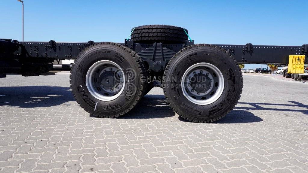 משאית עם שלדת תא IVECO T-WAY Chassis  6×6 AD380T47WH WHEELBASE 4500 MY25: תמונה 9