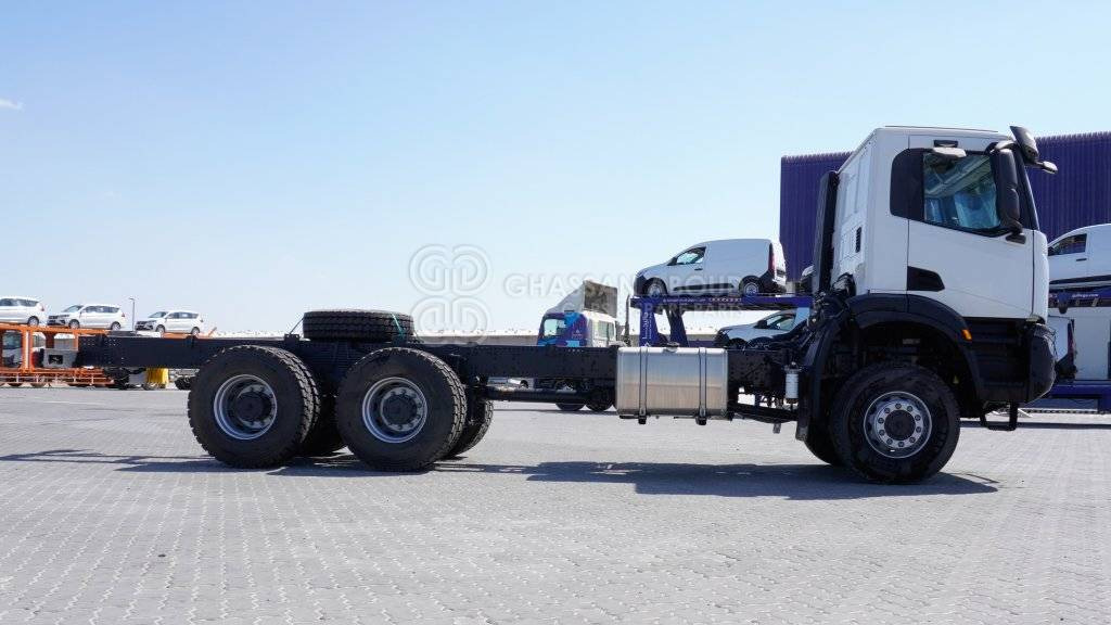משאית עם שלדת תא IVECO T-WAY Chassis  6×6 AD380T47WH WHEELBASE 4500 MY25: תמונה 10