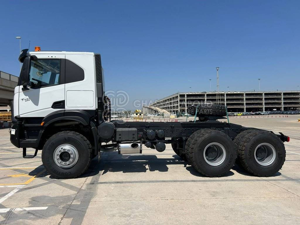 IVECO T-WAY Tractor 6×6 AT720T47WTH GVW 33 Ton HP 470 R20Tyre MY25 - יחידת טרקטור: תמונה 2 IVECO T-WAY Tractor 6×6 AT720T47WTH GVW 33 Ton HP 470 R20Tyre MY25 - יחידת טרקטור: תמונה 2