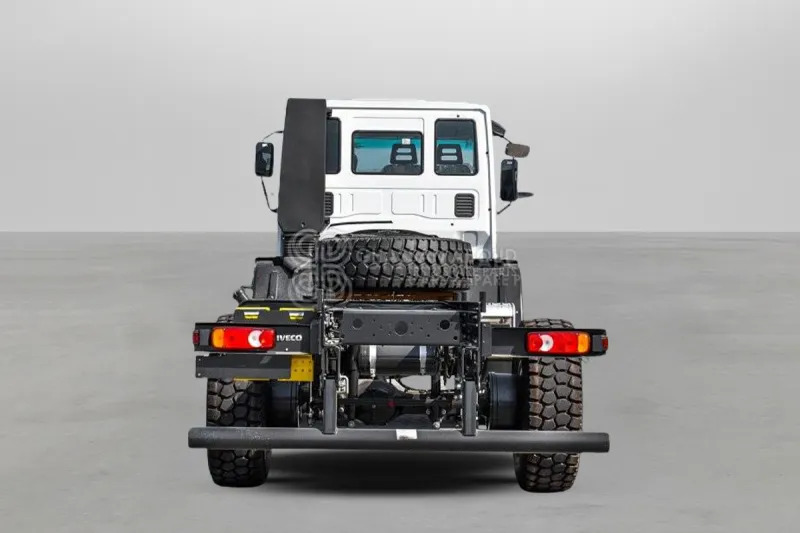 Iveco Euro Cargo ML150 4x4 Chassis - משאית עם שלדת תא: תמונה 5 Iveco Euro Cargo ML150 4x4 Chassis - משאית עם שלדת תא: תמונה 5