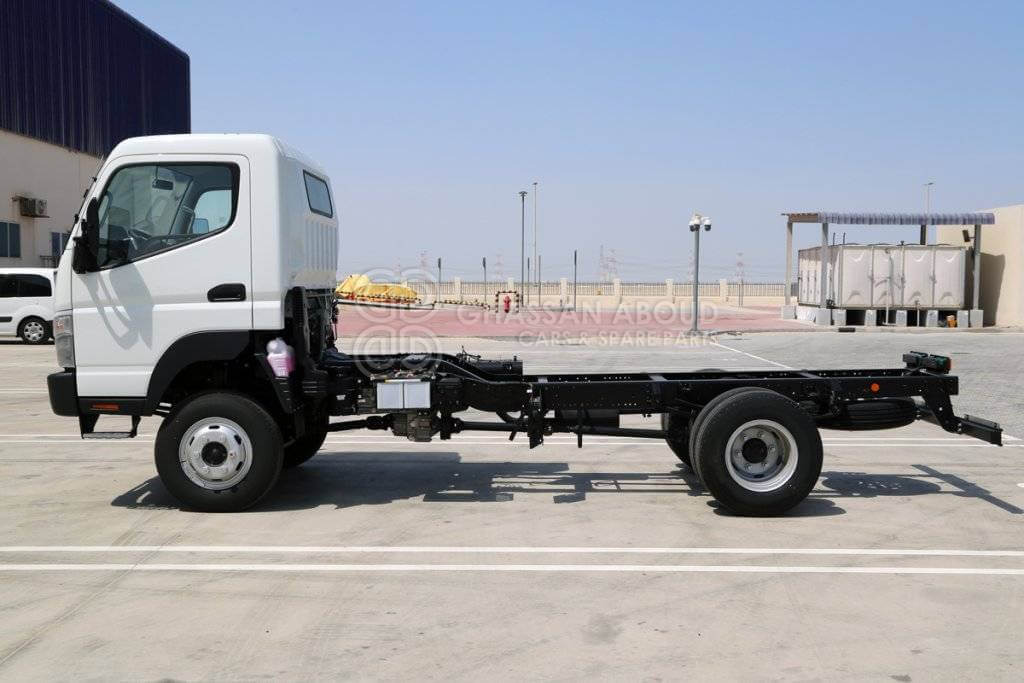MITSUBISHI CANTER CHASSIS 3TON SC 100L TANK (4X4) DIESEL, MY24 - משאית עם שלדת תא: תמונה 3 MITSUBISHI CANTER CHASSIS 3TON SC 100L TANK (4X4) DIESEL, MY24 - משאית עם שלדת תא: תמונה 3