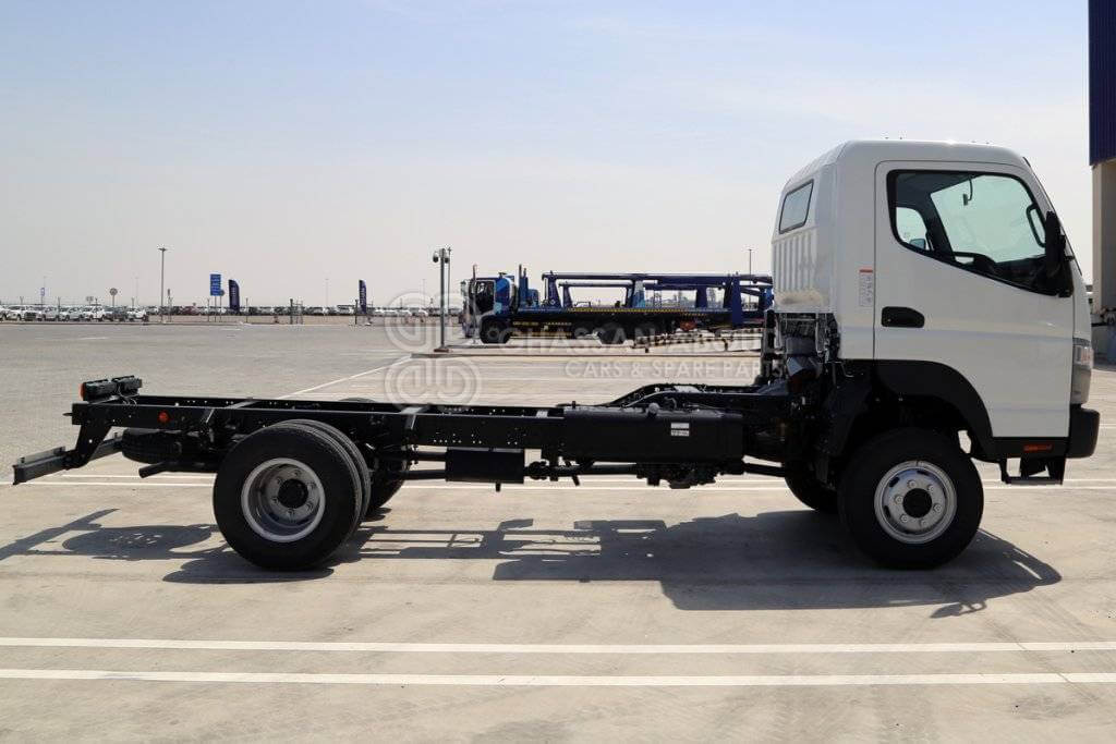 MITSUBISHI CANTER CHASSIS 3TON SC 100L TANK (4X4) DIESEL, MY24 - משאית עם שלדת תא: תמונה 5 MITSUBISHI CANTER CHASSIS 3TON SC 100L TANK (4X4) DIESEL, MY24 - משאית עם שלדת תא: תמונה 5