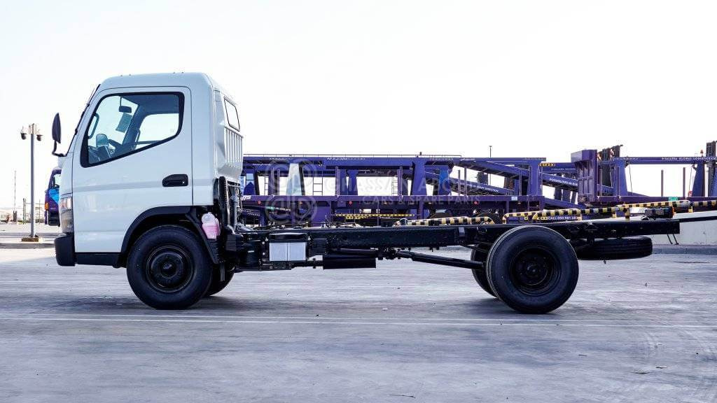 MITSUBISHI CANTER CHASSIS PAYLOAD 5 TON APPROX SINGLE CAB WITH A/C 4X2 LIGHT DUTY MY2024 - משאית עם שלדת תא: תמונה 4 MITSUBISHI CANTER CHASSIS PAYLOAD 5 TON APPROX SINGLE CAB WITH A/C 4X2 LIGHT DUTY MY2024 - משאית עם שלדת תא: תמונה 4