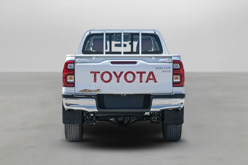 Toyota Hilux 4X4 Double Cabin - טנדר, כלי רכב מסחרי קומבי: תמונה 4 Toyota Hilux 4X4 Double Cabin - טנדר, כלי רכב מסחרי קומבי: תמונה 4