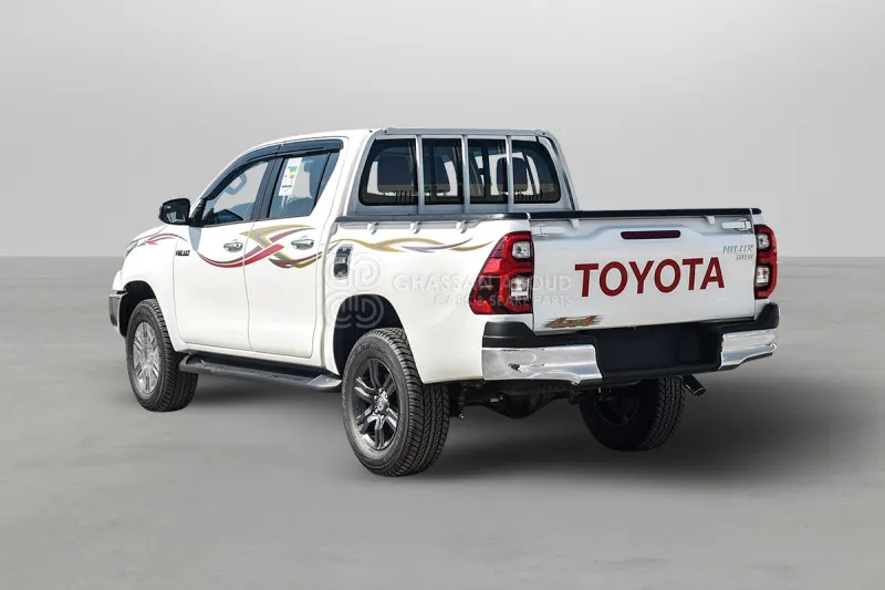 Toyota Hilux 4X4 Double Cabin - טנדר, כלי רכב מסחרי קומבי: תמונה 3 Toyota Hilux 4X4 Double Cabin - טנדר, כלי רכב מסחרי קומבי: תמונה 3
