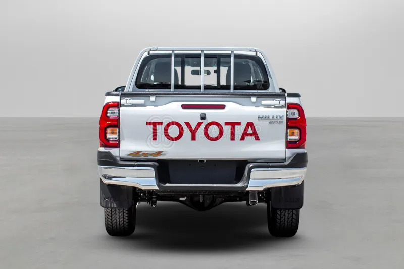 Toyota Hilux 4X4 Double Cabin - טנדר, כלי רכב מסחרי קומבי: תמונה 5 Toyota Hilux 4X4 Double Cabin - טנדר, כלי רכב מסחרי קומבי: תמונה 5
