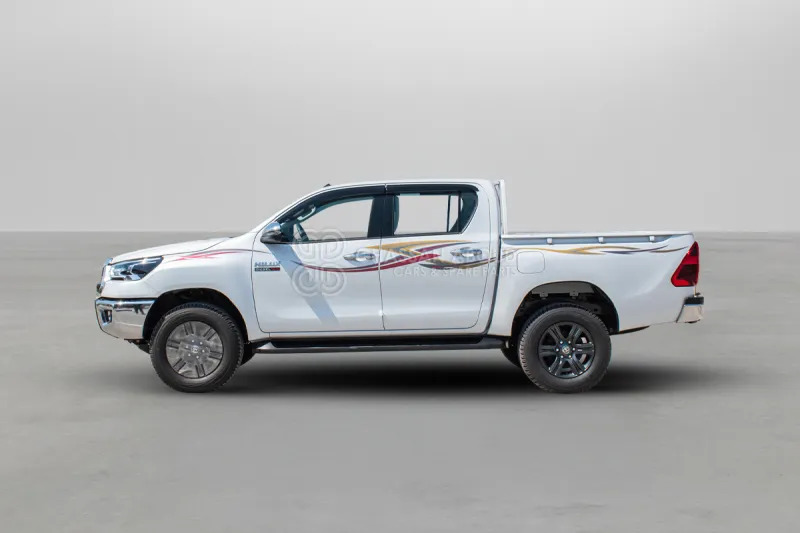 Toyota Hilux 4X4 Double Cabin - טנדר, כלי רכב מסחרי קומבי: תמונה 3 Toyota Hilux 4X4 Double Cabin - טנדר, כלי רכב מסחרי קומבי: תמונה 3