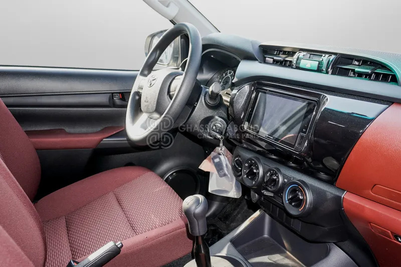 Toyota Hilux 4X4 - טנדר: תמונה 5 Toyota Hilux 4X4 - טנדר: תמונה 5