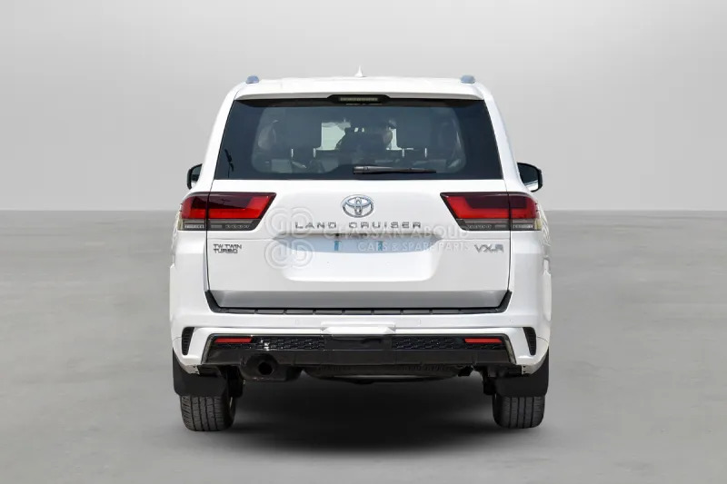 Toyota Land Cruiser 300 - SUV: תמונה 5 Toyota Land Cruiser 300 - SUV: תמונה 5