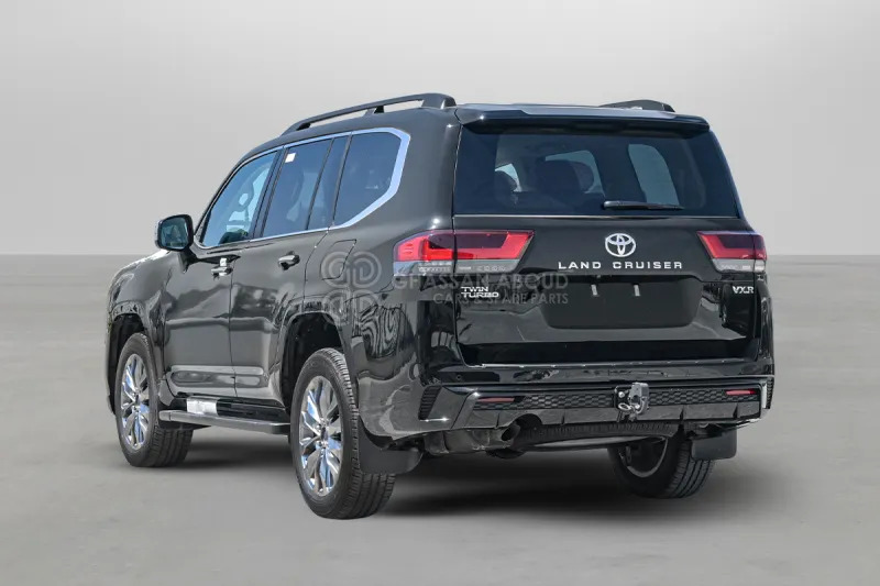 Toyota Land Cruiser 300 - SUV: תמונה 4 Toyota Land Cruiser 300 - SUV: תמונה 4