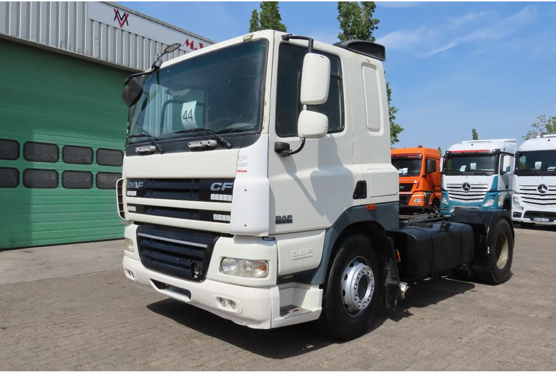 DAF CF 85.410 Manual, Retarder, PTO/Hydraulic, Very clean truck! - יחידת טרקטור: תמונה 2 DAF CF 85.410 Manual, Retarder, PTO/Hydraulic, Very clean truck! - יחידת טרקטור: תמונה 2