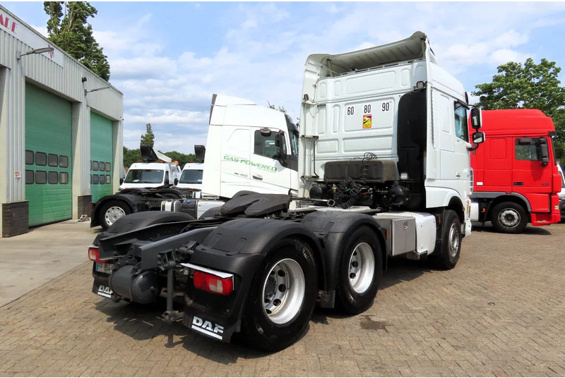 DAF XF 530 6x4 Retarder, Frigo, P-Cool, 2 beds - יחידת טרקטור: תמונה 5 DAF XF 530 6x4 Retarder, Frigo, P-Cool, 2 beds - יחידת טרקטור: תמונה 5