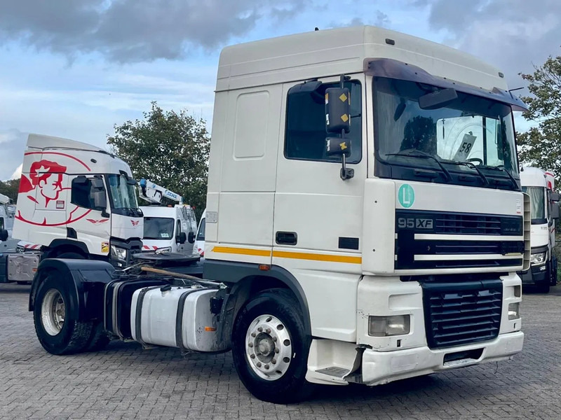 DAF XF 95.430 E4 TYPE, PTO + HYDRAULIC, FRIGO - יחידת טרקטור: תמונה 4 DAF XF 95.430 E4 TYPE, PTO + HYDRAULIC, FRIGO - יחידת טרקטור: תמונה 4