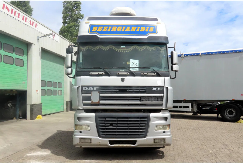 DAF XF 95.480 EURO 4 ! Royal Truck! Manual gearbox - יחידת טרקטור: תמונה 2 DAF XF 95.480 EURO 4 ! Royal Truck! Manual gearbox - יחידת טרקטור: תמונה 2